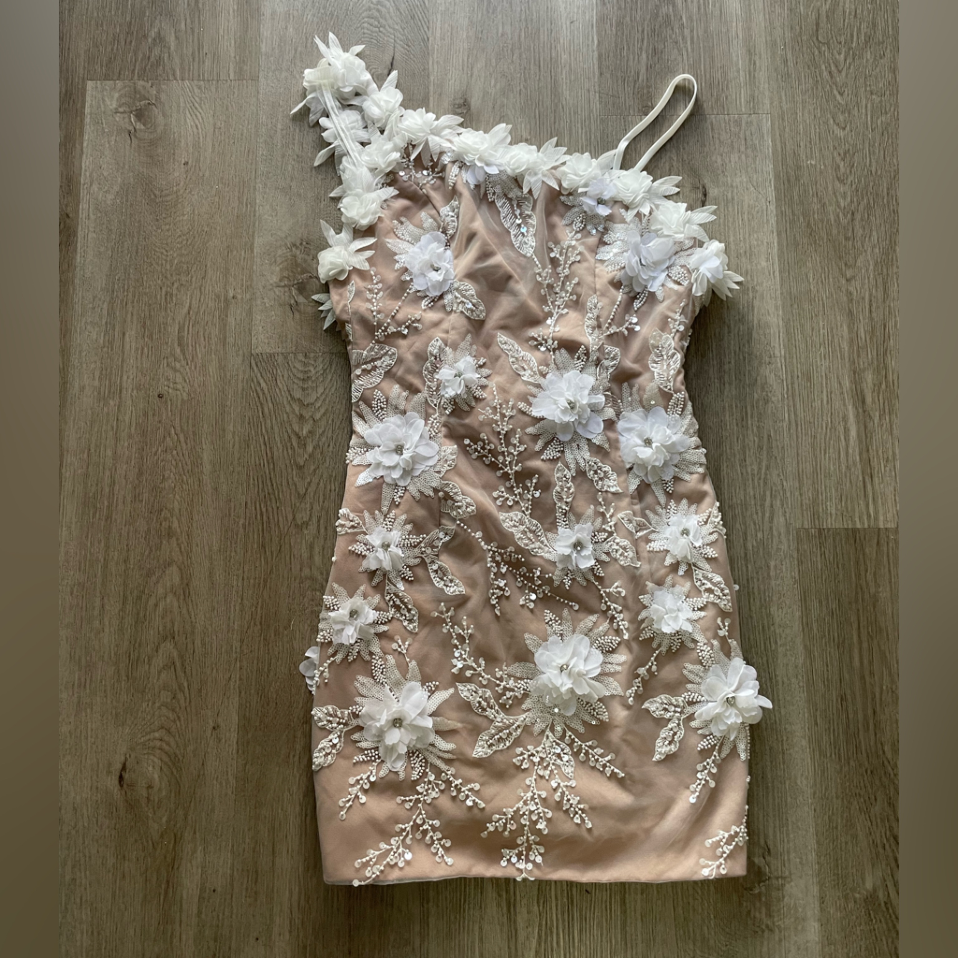 Elliatt Bellatrix White 3d Floral Embellished One Shoulder Bridal Mini Dress New